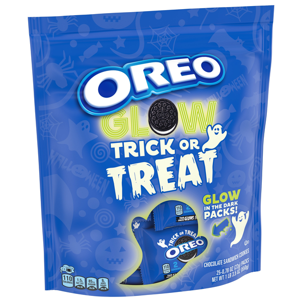 Oreo Glow Trick Or Treat Chocolate Sandwich Cookies, 25-0.78 oz